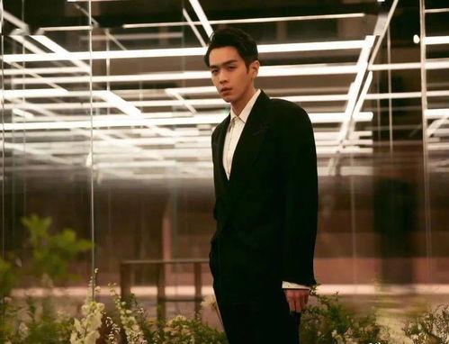 圈内爆料张若昀父亲,圈内爆料背后的惊人真相 第3张 圈内爆料张若昀父亲,圈内爆料背后的惊人真相 第3张